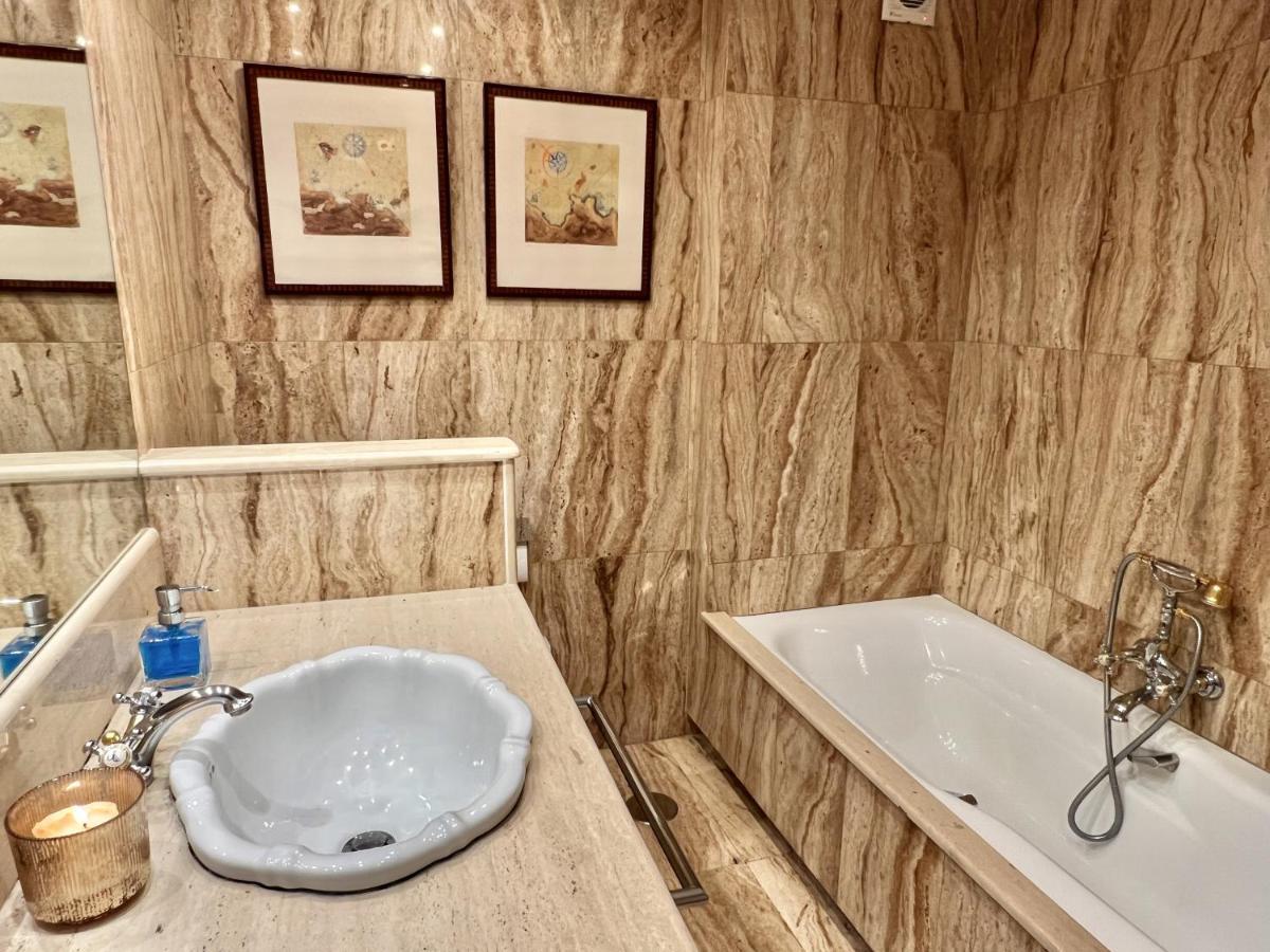 Apartamento Luminoso Cerca Playa Sardinero Con Parking Privado サンタンデール エクステリア 写真