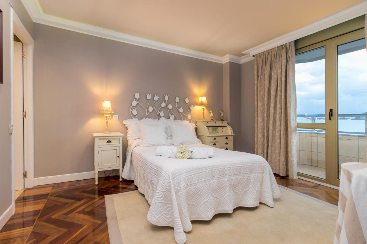Apartamento Luminoso Cerca Playa Sardinero Con Parking Privado サンタンデール エクステリア 写真
