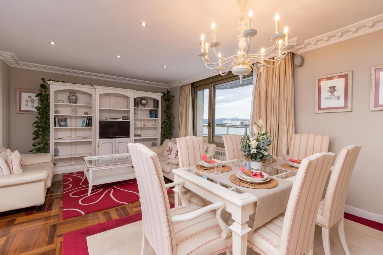 Apartamento Luminoso Cerca Playa Sardinero Con Parking Privado サンタンデール エクステリア 写真