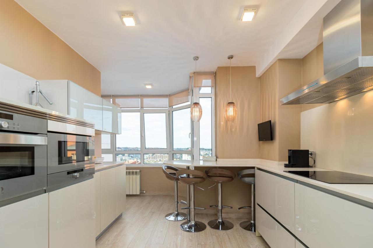 Apartamento Luminoso Cerca Playa Sardinero Con Parking Privado サンタンデール エクステリア 写真