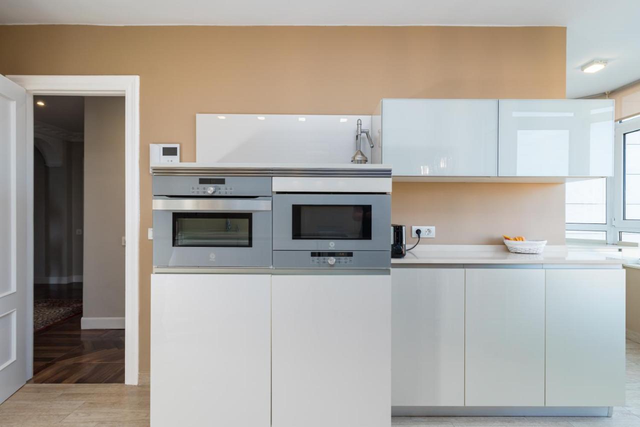 Apartamento Luminoso Cerca Playa Sardinero Con Parking Privado サンタンデール エクステリア 写真