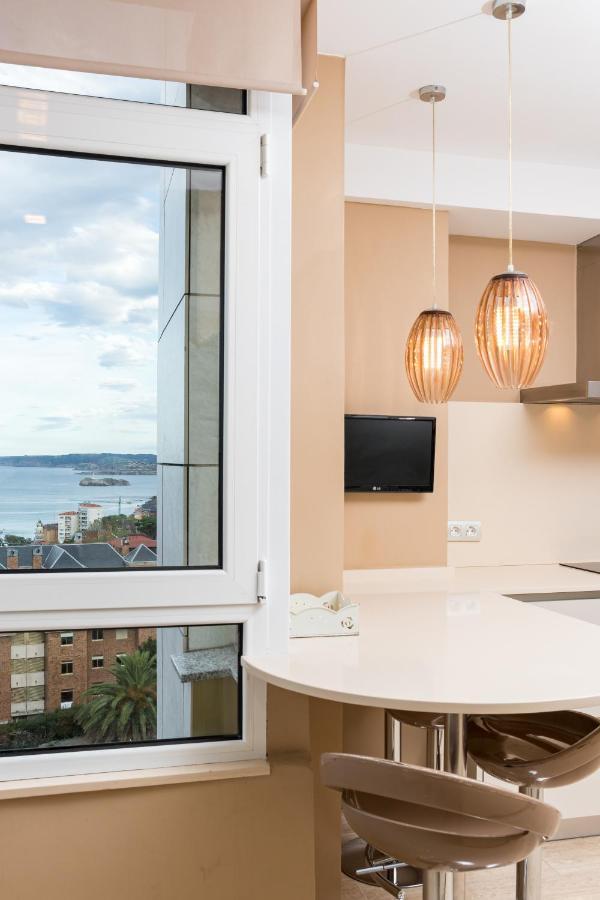 Apartamento Luminoso Cerca Playa Sardinero Con Parking Privado サンタンデール エクステリア 写真