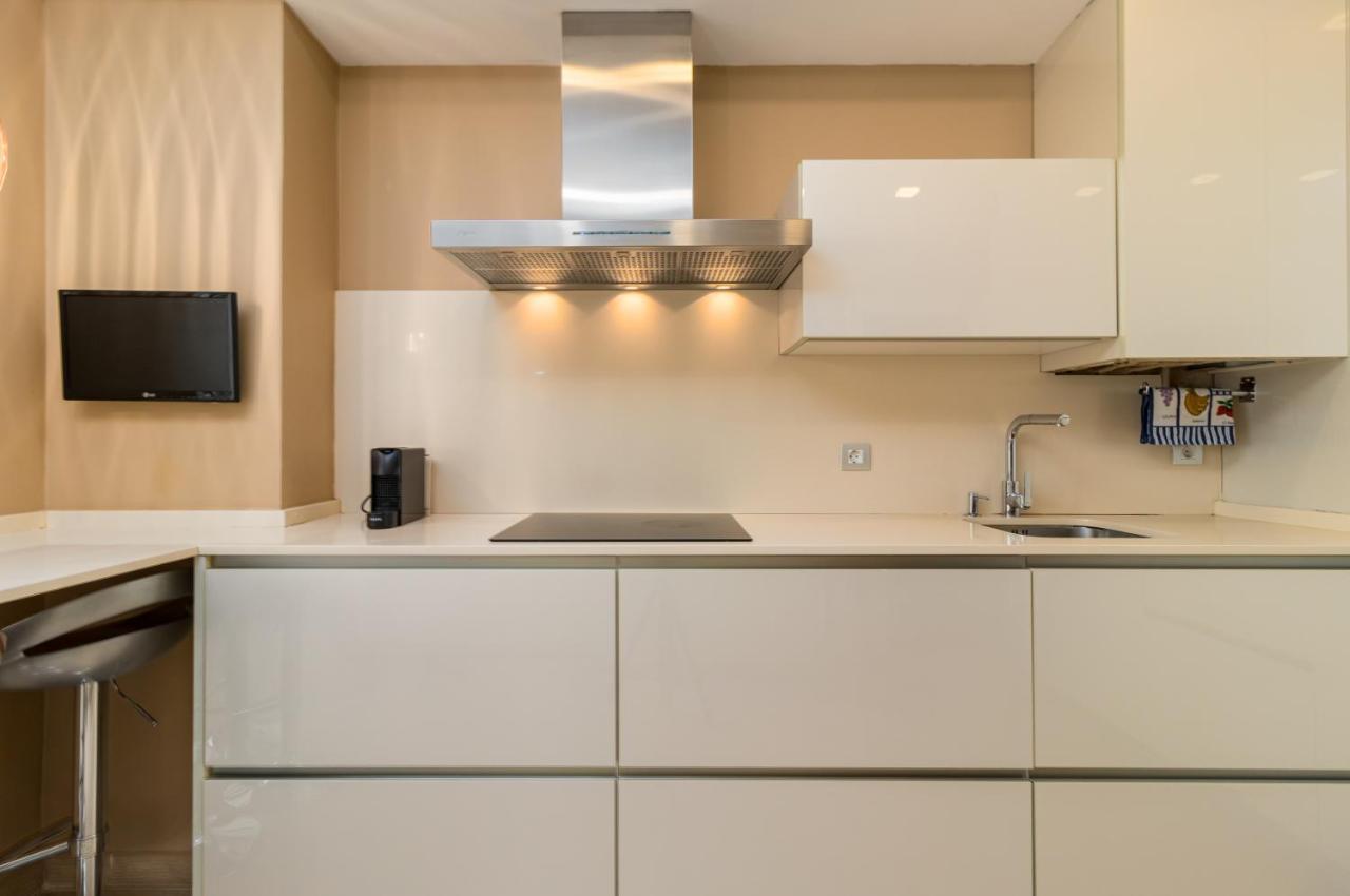 Apartamento Luminoso Cerca Playa Sardinero Con Parking Privado サンタンデール エクステリア 写真